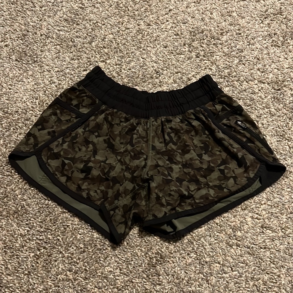 Lululemon Shorts - Picture 2 of 4
